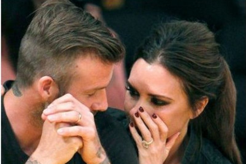 H Victoria Beckham έφαγε τον David κυριολεκτικά (φωτό)