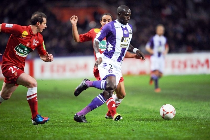 Νιούκαστλ: Συμφωνία με Σισοκό