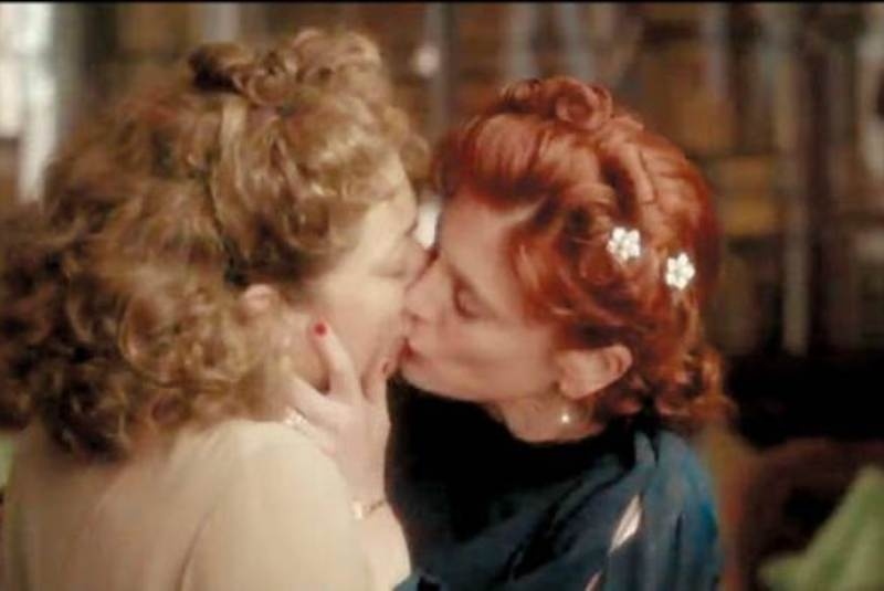 Έρχονται κι άλλα καυτά φιλιά στη ΝΕΤ!