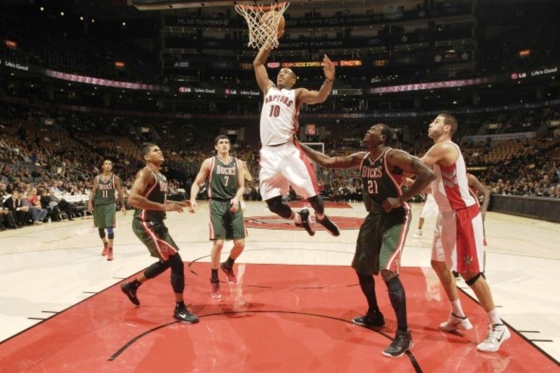 Τορόντο Ράπτορς: Υπέγραψε ο Ντε Ροζάν