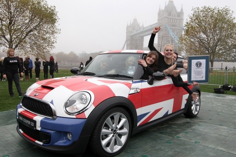 Ρεκόρ Guinness με MINI