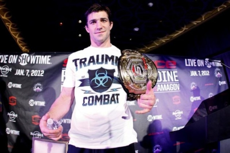 Strikeforce 43: Εκτός ο Rockhold!