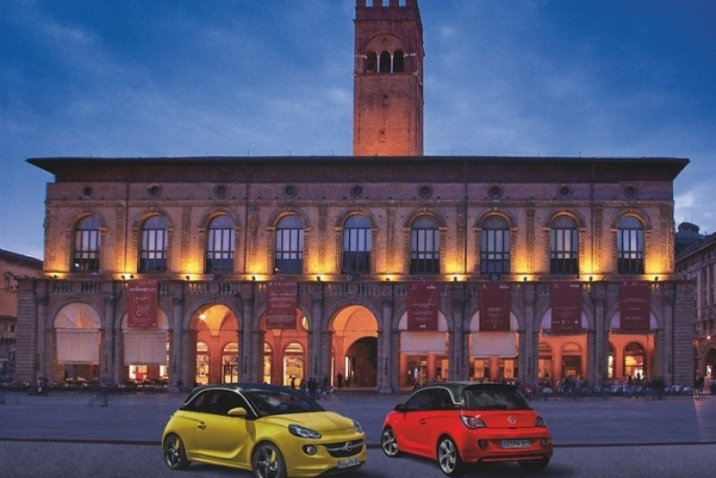 Ιταλική πρεμιέρα για το Opel Adam