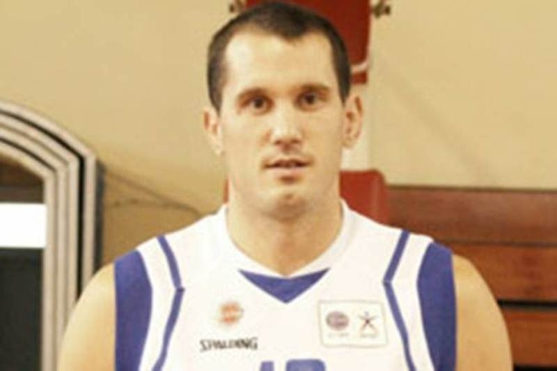 Ίκαρος Καλλιθέας: Ήρθε και προπονήθηκε ο Στρναντ