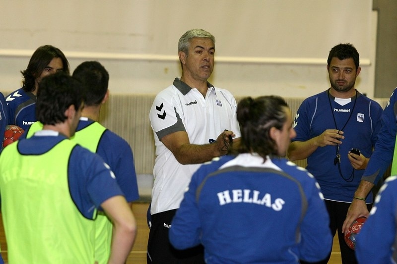 Εθνική χάντμπολ: Η πρώτη συγκέντρωση από… ψηλά!