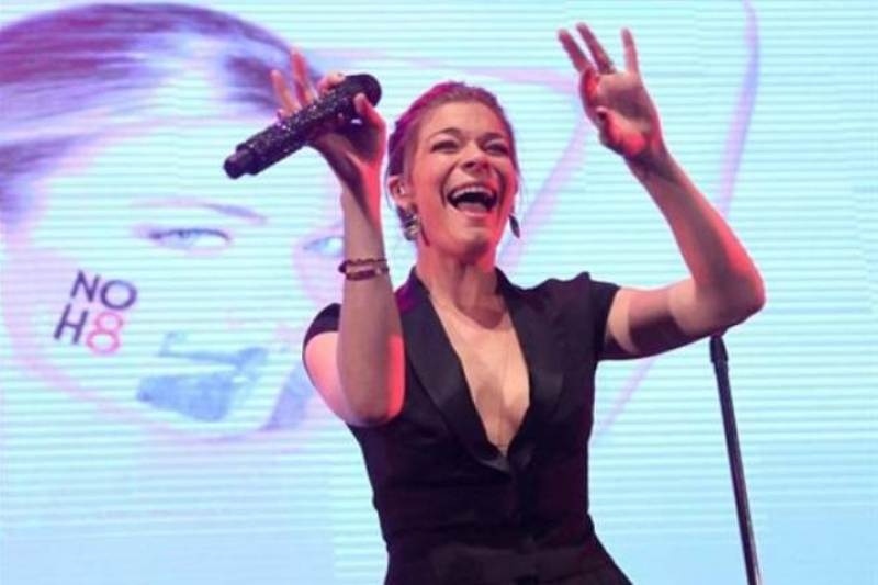 Ξέχασε το... σουτιέν στο σπίτι!