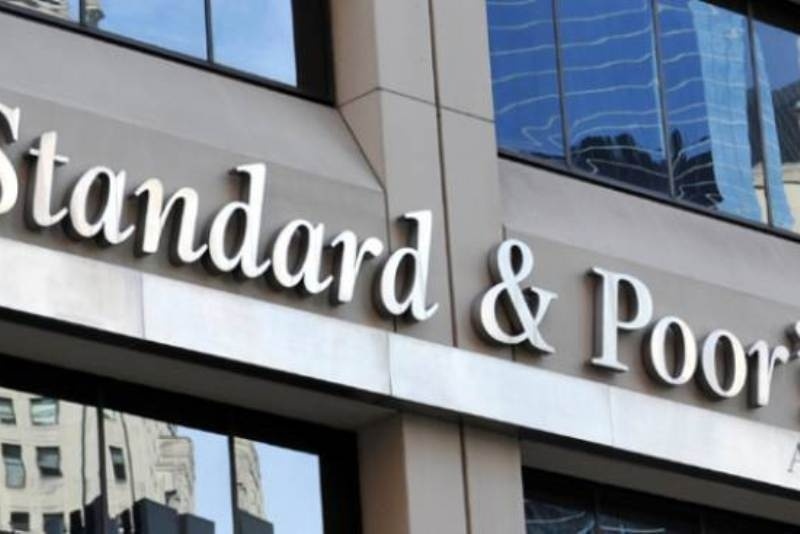 Απίστευτο: Η Standard & Poor΄s αναβάθμισε την Ελλάδα