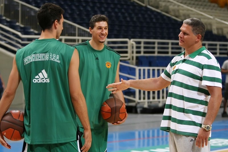 Μανωλόπουλος: «Διαφορετικές ομάδες από τότε…»