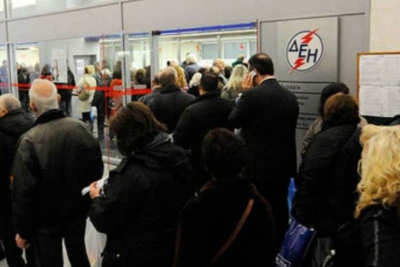 Το «σχέδιο Β» του υπουργείου Οικονομικών για το χαράτσι της ΔΕΗ