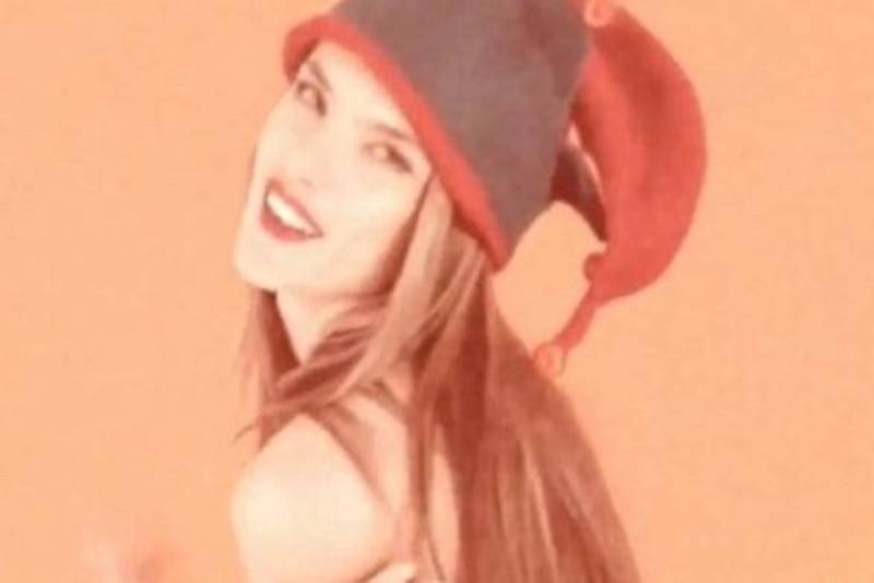 Alessandra Ambrosio: Στριπτίζ στους ήχους του Let It Snow!