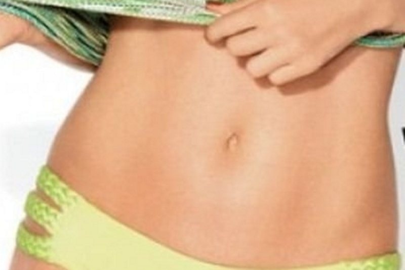 Κοιλιακοί- «φέτες»: Σε ποια 40χρονη σταρ ανήκουν και πώς θα τους αποκτήσουμε