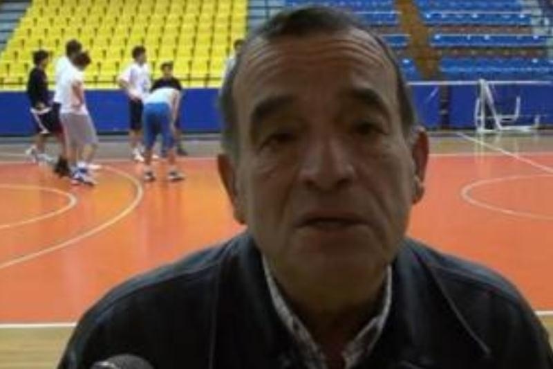 Αστέρια: Πολλές ευχές από το Θοδωρή Ροδόπουλο (video)