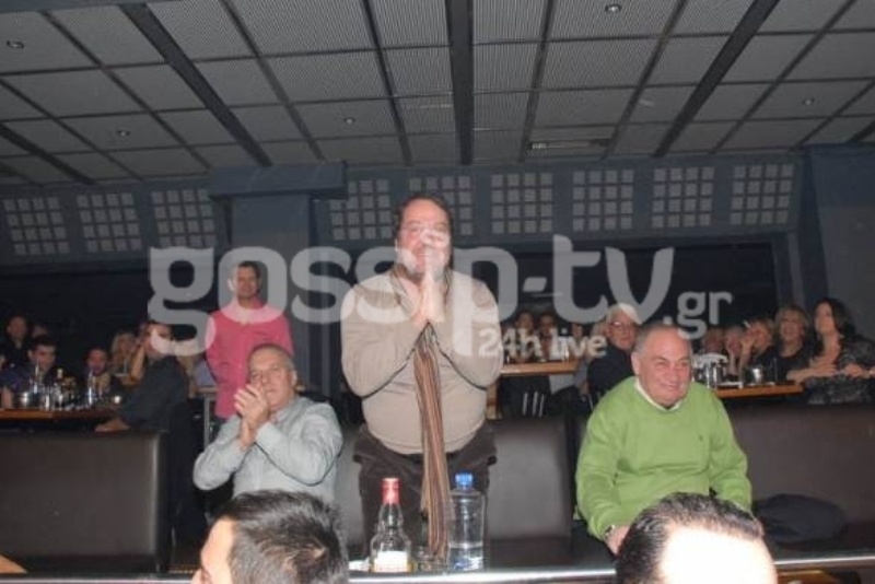 Σε ποιον υποκλίνεται ο Γιάννης Πάριος;