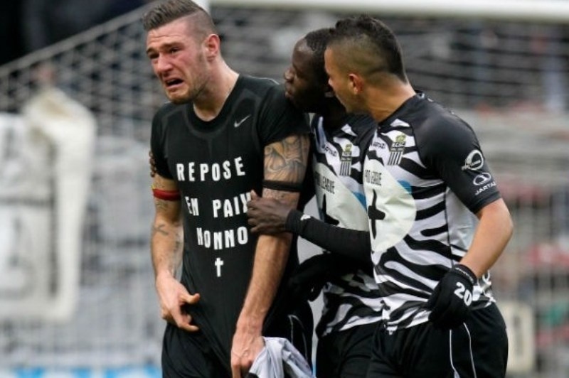 Σαρλερουά: Η… ανήθικη κίτρινη κάρτα στον Ροσίνι (photos)