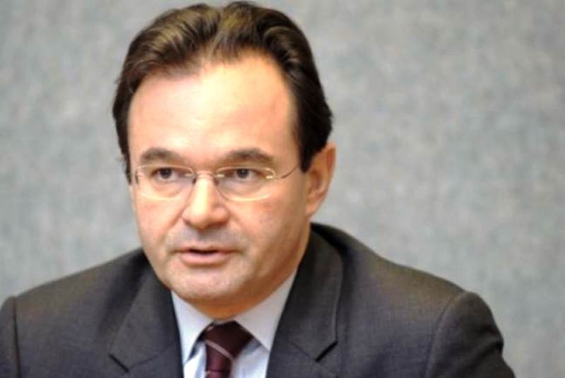 Τα ξένα Μέσα για την αλλοίωση της "λίστας'' και τον Παπακωνσταντίνου