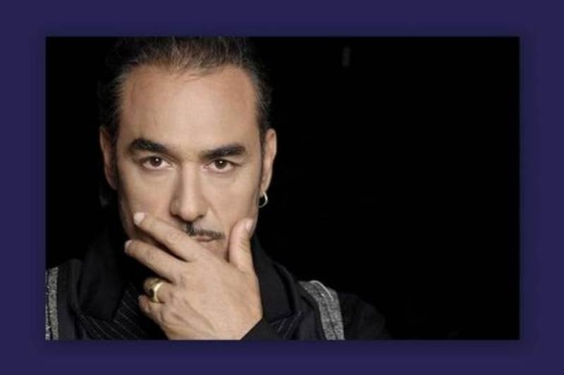 Ο Νότης Σφακιανάκης, η απιστία, η μαριχουάνα, οι λαθρομετανάστες και η Χρυσή Αυγή