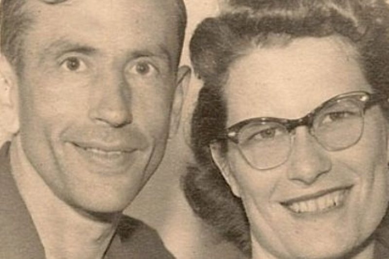 Η συγκινητική ιστορία του ζευγαριού που πέθανε κρατώντας ο ένας το χέρι του άλλου!