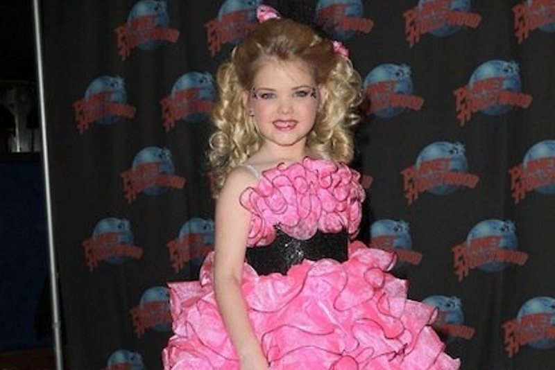 Eden Wood: η πιο μικρή σχεδιάστρια μόδας είναι έξι ετών