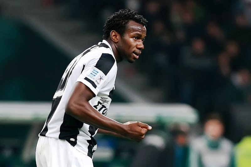 ΠΑΟΚ: Θέλει να αποδεσμεύσει τον Κουμάλο