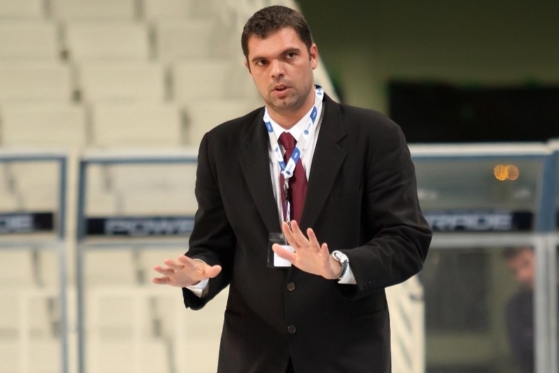 Παπανικολάου: «Έχει την ικανότητα να τα καταφέρει ο Τρινκιέρι»