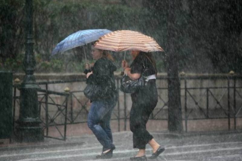 Βροχερός καιρός και χαμηλές θερμοκρασίες