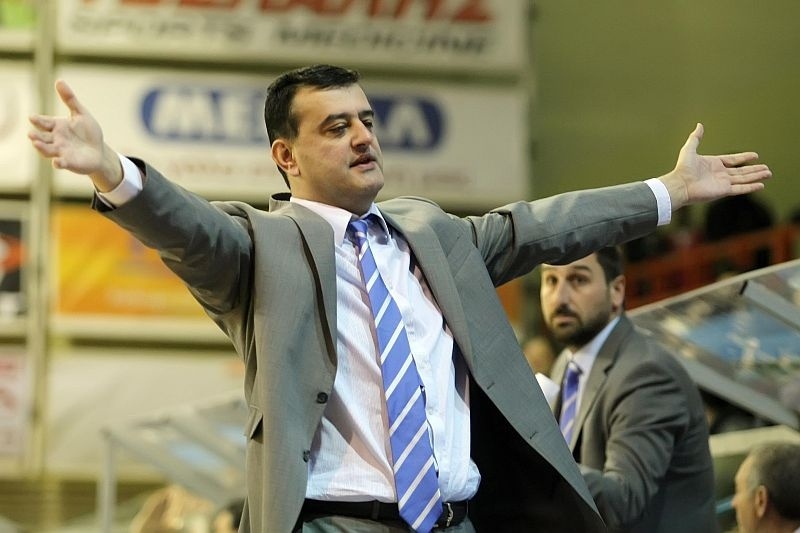 Γιαπλές: «Αφιερωμένη στον Κουφό»