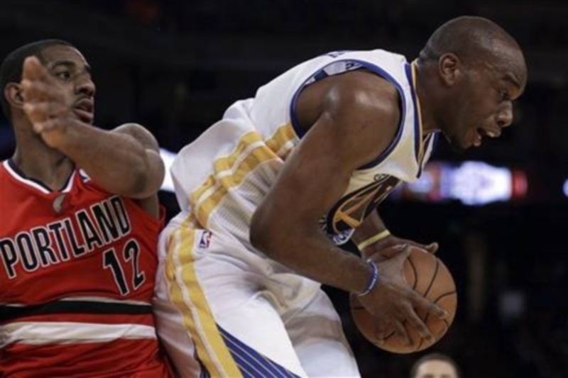 Γκόλντεν Στέιτ Ουόριορς: Παραλίγο τοπικό… θαύμα του Λίλαρντ (video)