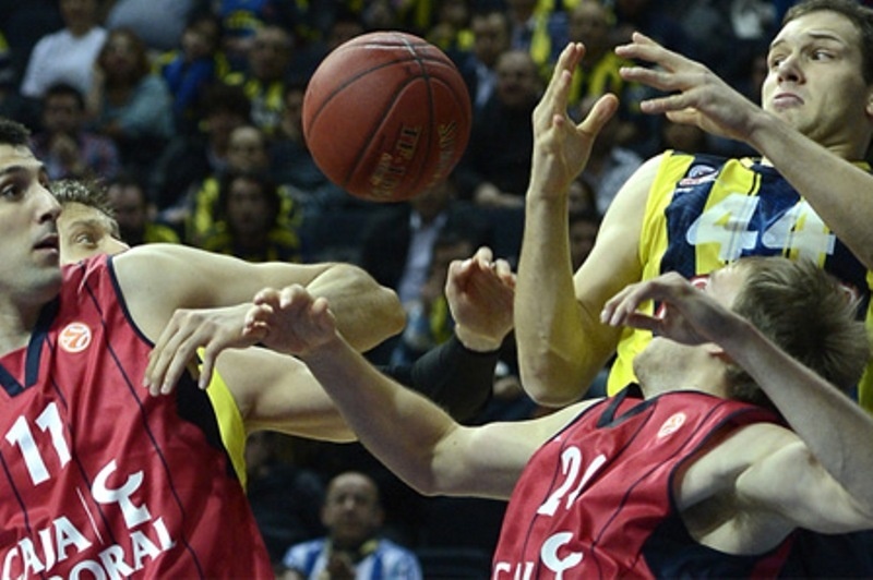 Φενέρμπαχτσε Ούλκερ: Αποδοκίμασαν τους παίκτες οι οπαδοί! (video)