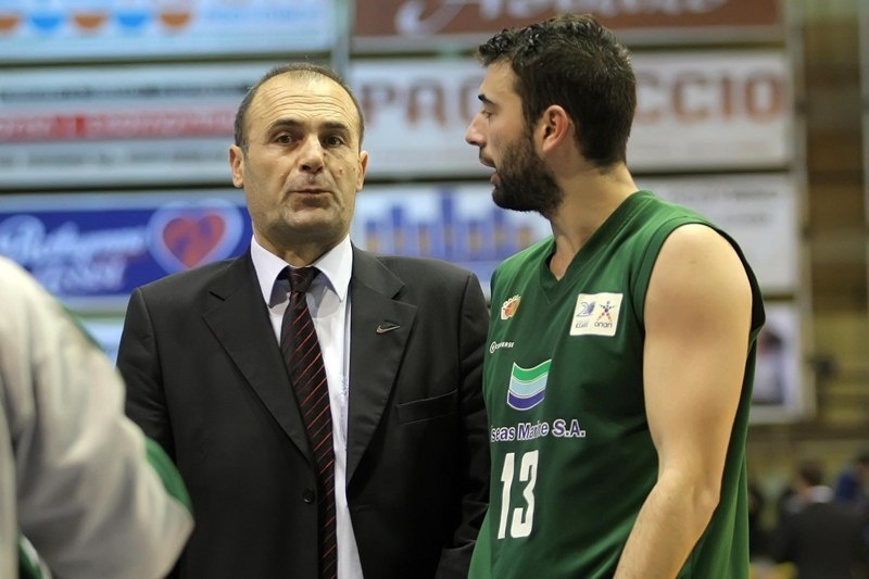 Ζάρας: «Όρκο νίκης για τον προπονητή μας»