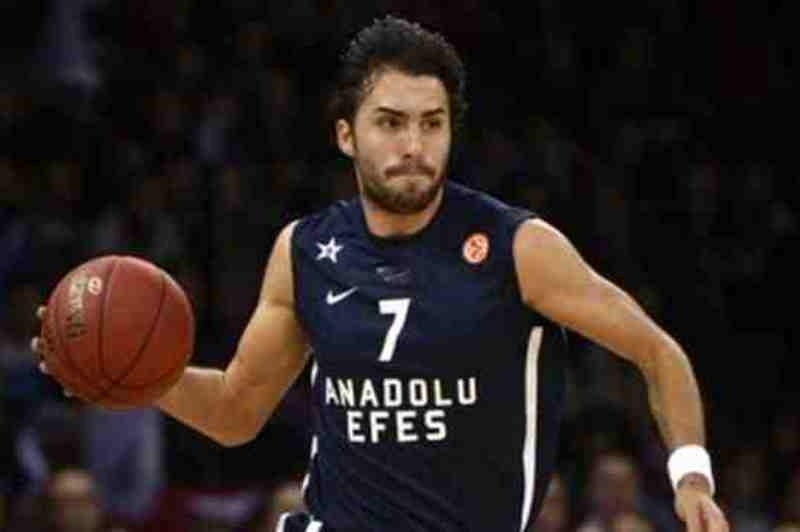 Εφές Αναντολού: Δεν φεύγει ο Βούγιασιτς
