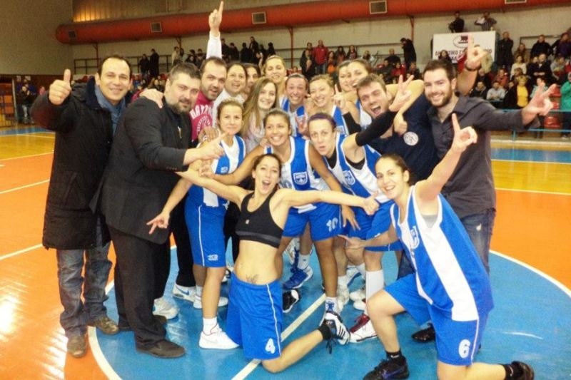 Νομικός: «Όλοι για έναν»