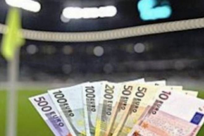 «Ντου» του ΣΔΟΕ σε 20 ποδοσφαιριστές και 7 διαιτητές!