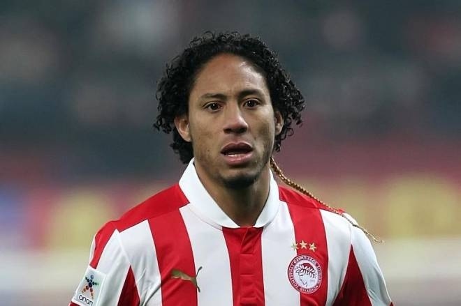 Ολυμπιακός: Θλάση ο Πίνο