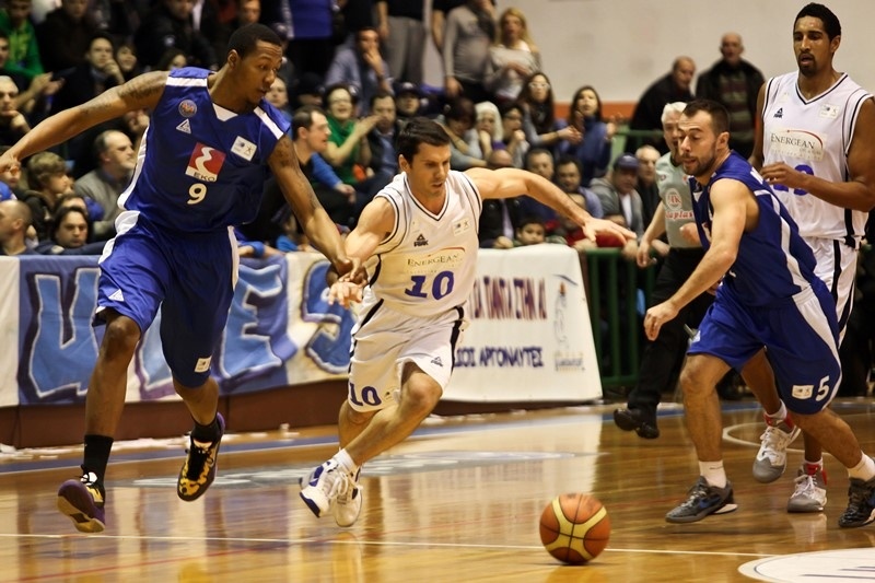 Καβάλα... στην παραμονή, 68-66 τον Πανελευσινιακό