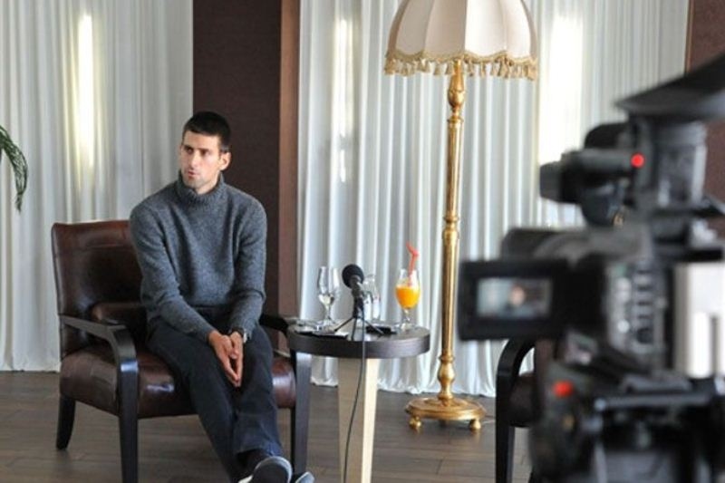 «Nole for you» (video)