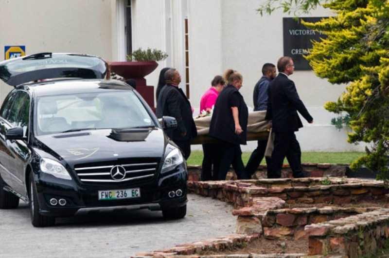 Η κηδεία της μνηστής του Πιστόριους (video)