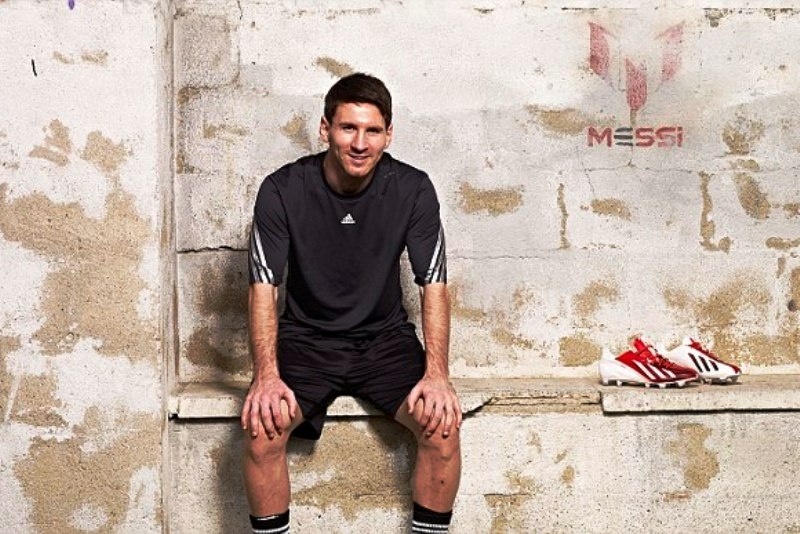 Τα νέα παπούτσια του Μέσι (photos)