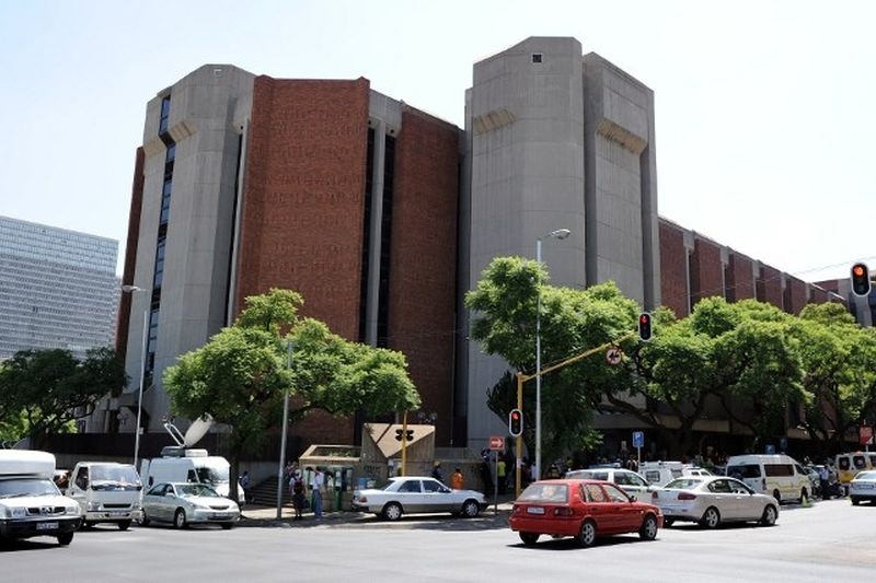 «Να δει ψυχολόγος τον Πιστόριους»