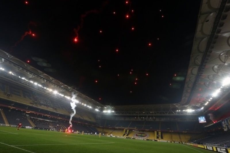 Φενέρμπαχτσε: Η νύχτα... μέρα στο Σουκρού Σαράτσογλου! (photos+video)