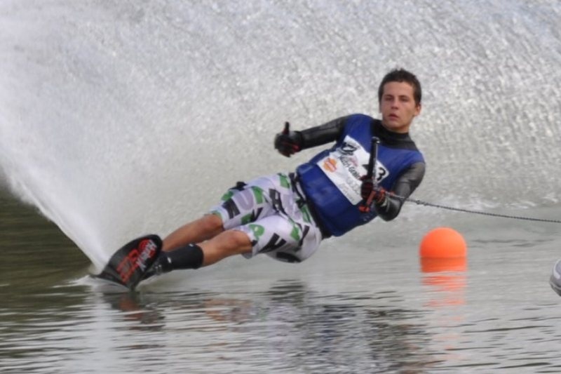 Θαλάσσιο Σκι: Παγκόσμιος Πρωταθλητής ο Ναθαναήλ