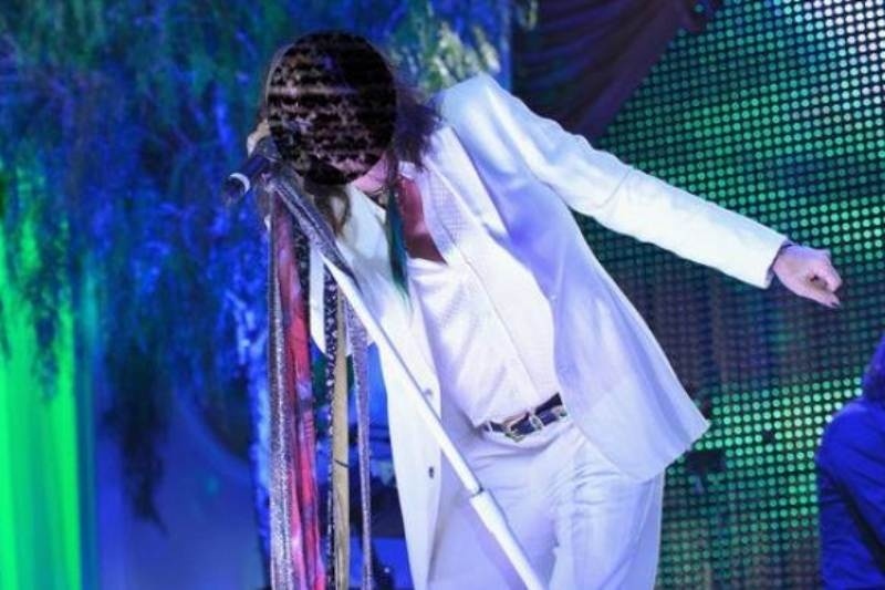 Διάσημος τραγουδιστής παραδέχεται: «Ξόδεψα 6.000.000 λίρες για κοκαΐνη στα νιάτα μου»