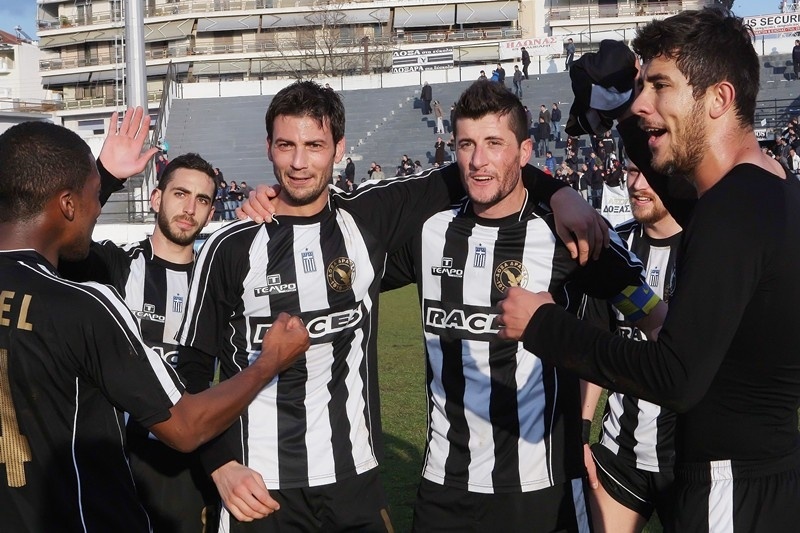 Δόξα Δράμας: Με τους… κομμένους στις Σέρρες