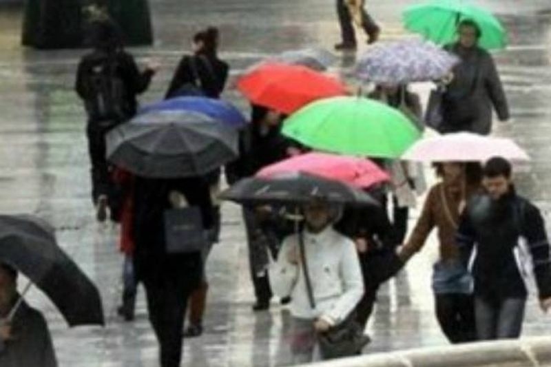 Χαλάει ο καιρός: Βροχές, καταιγίδες και πτώση της θερμοκρασίας