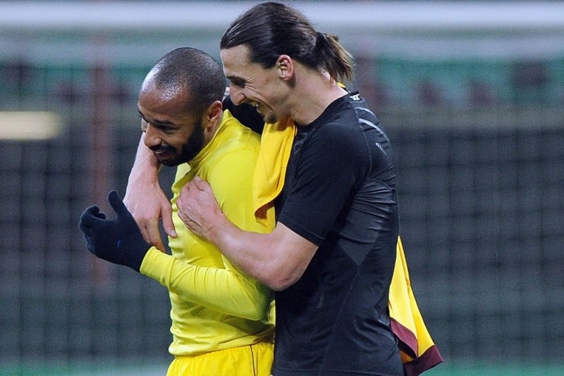 Ύμνοι Ανρί για Ιμπραϊμοβιτς