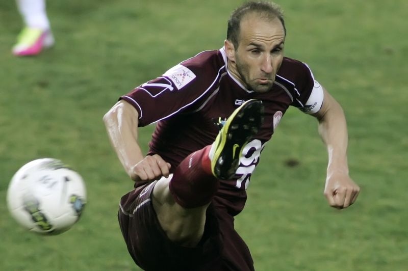 Λάρισα: Χάνει δυο ματς ο Νεμπεγλέρας