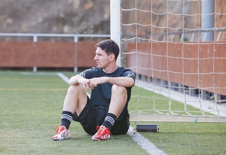 Η adidas παρουσιάζει το signature adizero f50 του Leo Messi (photos)