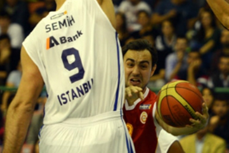 Πρωτιά για Γαλατάσαραϊ