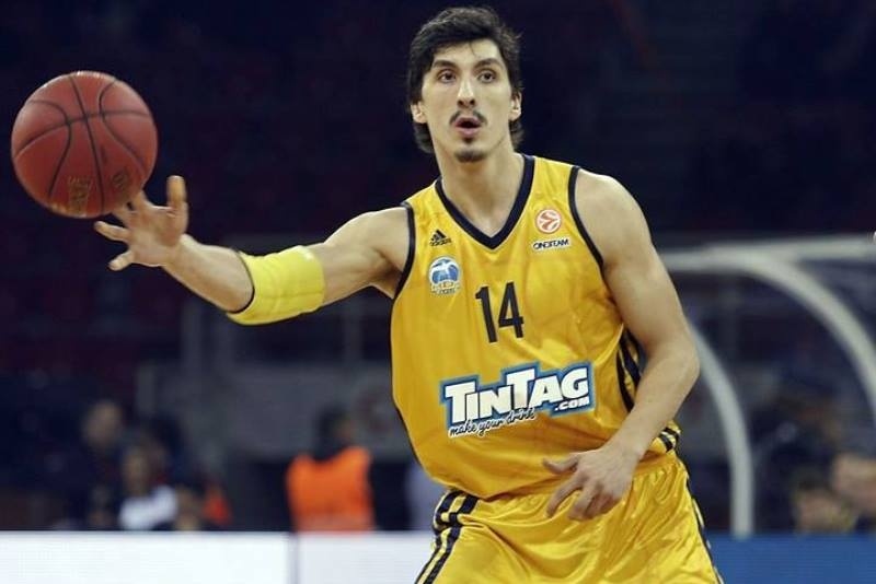 Ντζέντοβιτς στο Onsports: «Να είχα τη… μισή καριέρα του Διαμαντίδη!» (photos+videos)