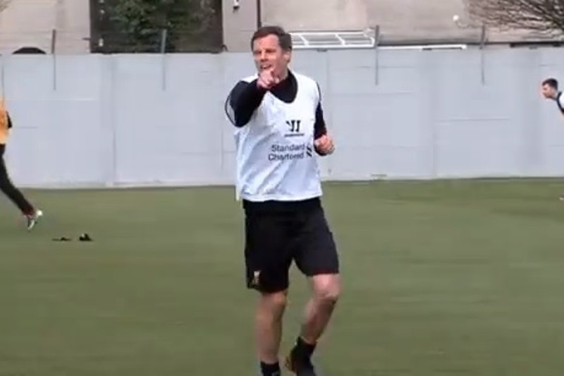 Λίβερπουλ: Θέλει ο… Κάραγκερ να κρυφτεί και η χαρά δεν τον αφήνει! (video)