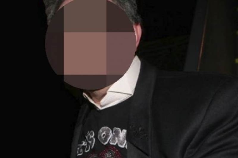 Γνωστός τραγουδιστής δηλώνει: «Πούλαγα φιστίκια ξυπόλητος στα επτά μου στη Τρούμπα»